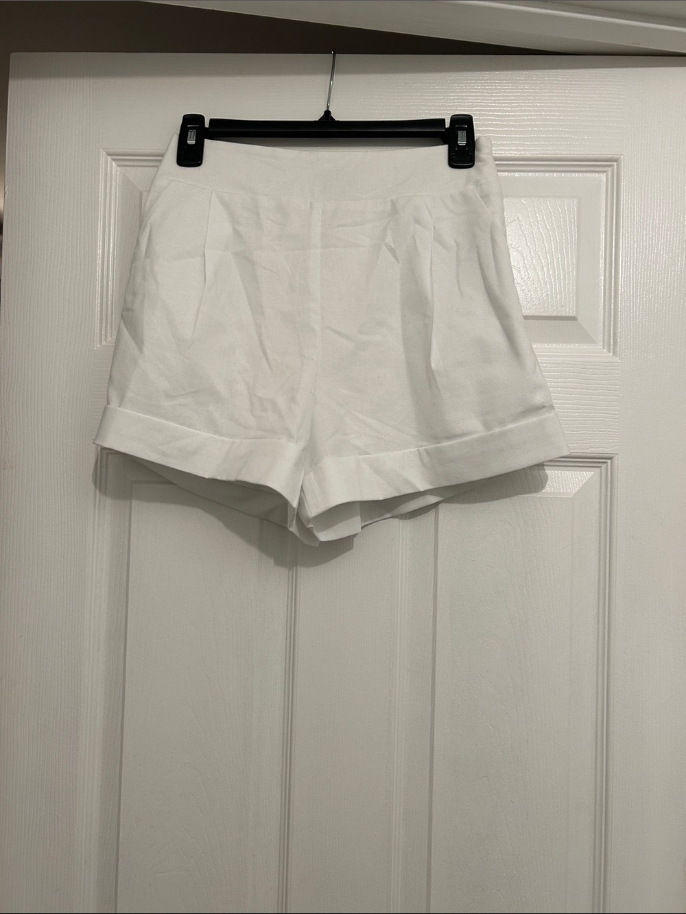 Lulu's White High-Waist Pleated Cuffed Shorts